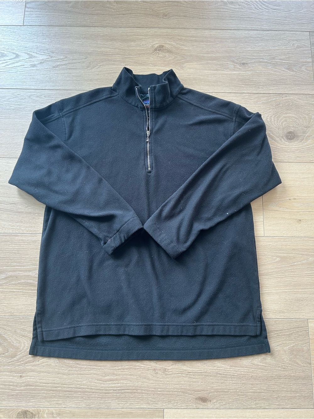 Patagonia Women's Black Quarter Zip Up Size Medium FLAW